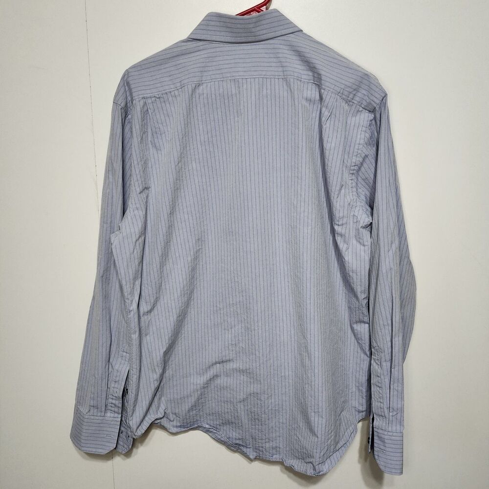 Banana Republic Men’s Large Blue White Striped Button Up Shirt 16-16.5 Cotton - Picture 3 of 10